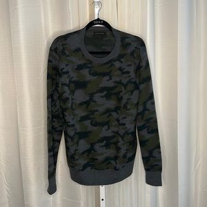 Banana Republic Camouflage Camo Crew Neck Sweater L